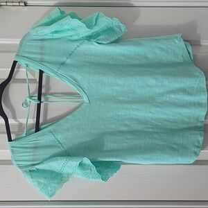 THREAD & CLOVER BRAND WOMEN'S MINT GREEN V-NECK SUMMER TOP SIZE SMALL